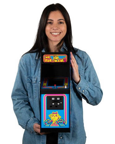 Numskull Designs Quarter Arcade: Ms. Pac-Man - Cabinet d'arcade à l'échelle 1/4 Numskull Designs Quarter Arcade: Ms. Pac-Man - Cabinet d'arcade à l'échelle 1/4