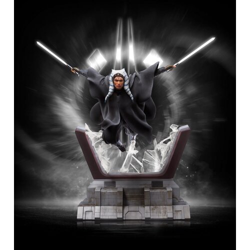 Iron Studios Star Wars: Ahsoka - Ahsoka Tano Deluxe 1:10 Scale Statue Iron Studios Star Wars: Ahsoka - Ahsoka Tano Deluxe 1:10 Scale Statue