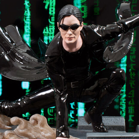 DIAMOND SELECT TOYS The Matrix Gallery: Trinity PVC Statue DIAMOND SELECT TOYS The Matrix Gallery: Trinity PVC Statue