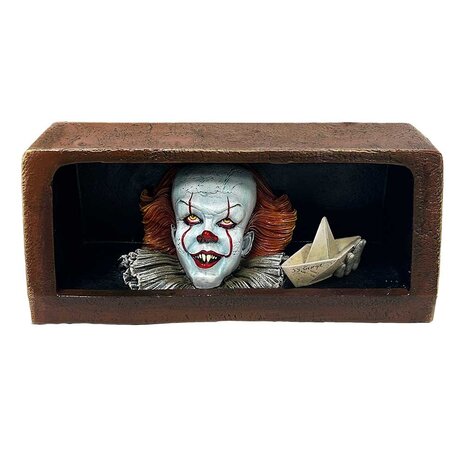 Nemesis Now Ltd IT: Pennywise Drain Statue with LED Nemesis Now Ltd IT: Pennywise Drain Statue with LED