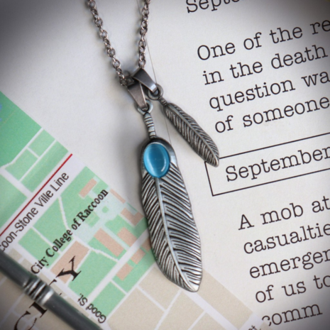 Resident Evil 2: Claire Redfield's Limited Edition Necklace Resident Evil 2: Claire Redfield's Limited Edition Necklace