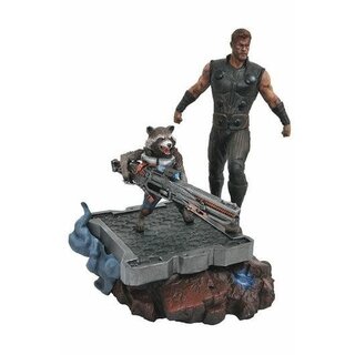 Statues & Collectibles