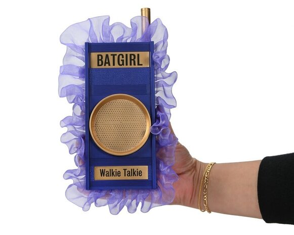 NECA DC Comics: Batman 1966 TV Series - Batgirl Walkie Talkie Prop Replica NECA DC Comics: Batman 1966 TV Series - Batgirl Walkie Talkie Prop Replica