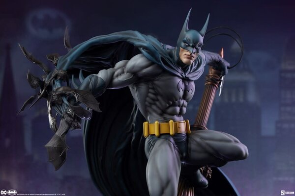 Sideshow Toys DC Comics: Batman Premium 1:4 Scale Statue Sideshow Toys DC Comics: Batman Premium 1:4 Scale Statue