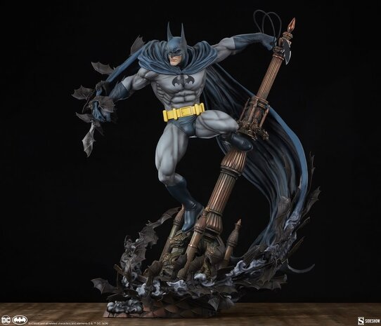 Sideshow Toys DC Comics: Batman Premium 1:4 Scale Statue Sideshow Toys DC Comics: Batman Premium 1:4 Scale Statue