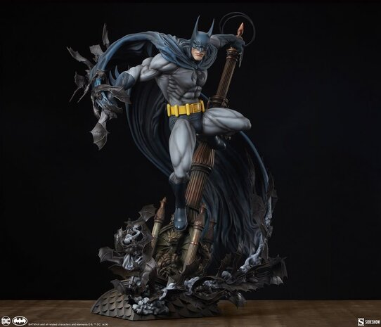 Sideshow Toys DC Comics: Batman Premium 1:4 Scale Statue Sideshow Toys DC Comics: Batman Premium 1:4 Scale Statue