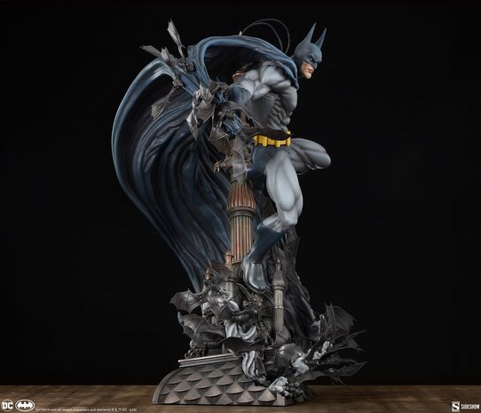 Sideshow Toys DC Comics: Batman Premium 1:4 Scale Statue Sideshow Toys DC Comics: Batman Premium 1:4 Scale Statue