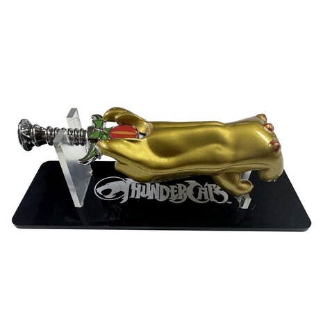 Factory Entertainment Thundercats: Sword of Omens and Claw Shield Scaled Prop Replica Factory Entertainment Thundercats: Sword of Omens and Claw Shield Scaled Prop Replica