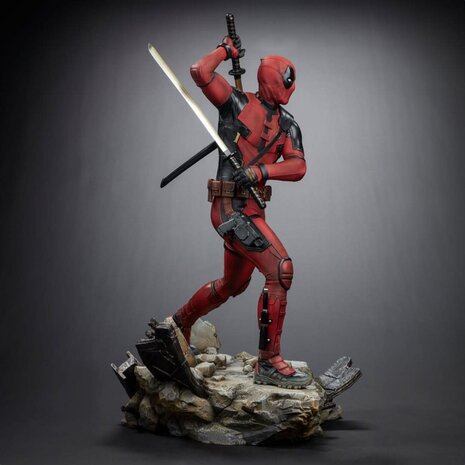 Iron Studios Deadpool 3 Legacy Replica Statue 1/4 Deadpool 58 cm Iron Studios Deadpool 3 Legacy Replica Statue 1/4 Deadpool 58 cm