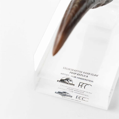 Elite Creature Collectibles Jurassic Park ECC Elite Creature Line Statue Velociraptor Hand Claw Prop Elite Creature Collectibles Jurassic Park ECC Elite Creature Line Statue Velociraptor Hand Claw Prop