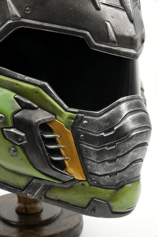 DevPlus Doom The Dark Ages Replica Helmet Doom Slayer 36 cm DevPlus Doom The Dark Ages Replica Helmet Doom Slayer 36 cm