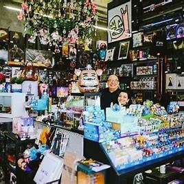 Fans Geek Store – anime collectibles en Funko POP! in vitrines