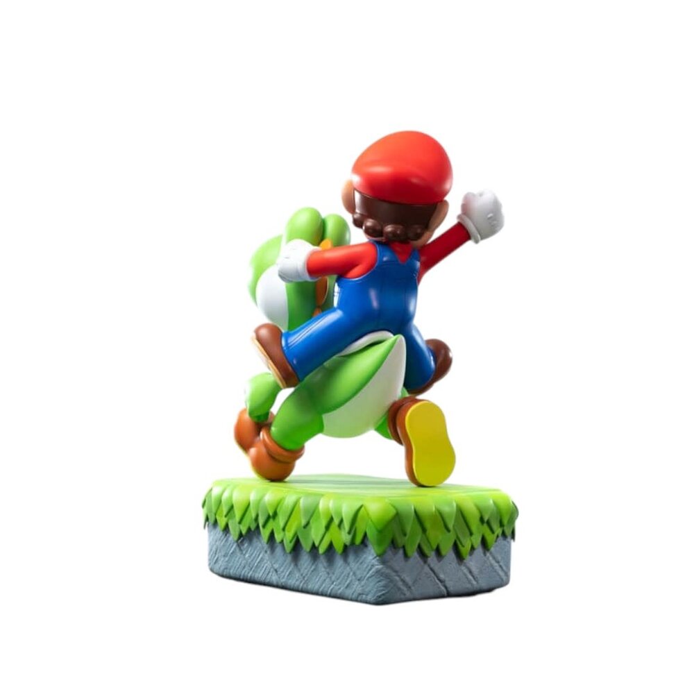 First 4 Figures Super Mario Statue Mario & Yoshi First 4 Figures Super Mario Statue Mario & Yoshi