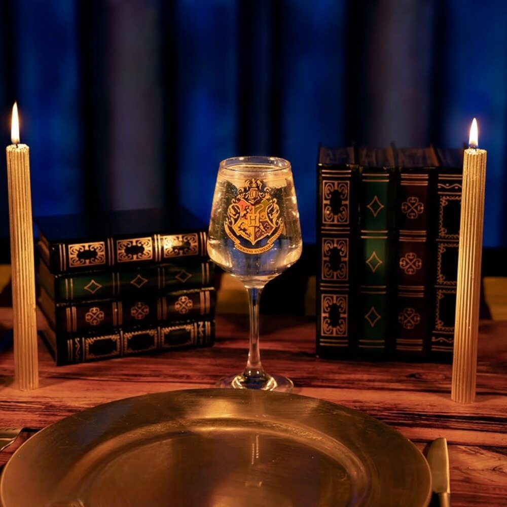 AbyStyle HARRY POTTER - Stemmed glass - "Hogwarts Crest" AbyStyle HARRY POTTER - Stemmed glass - "Hogwarts Crest"