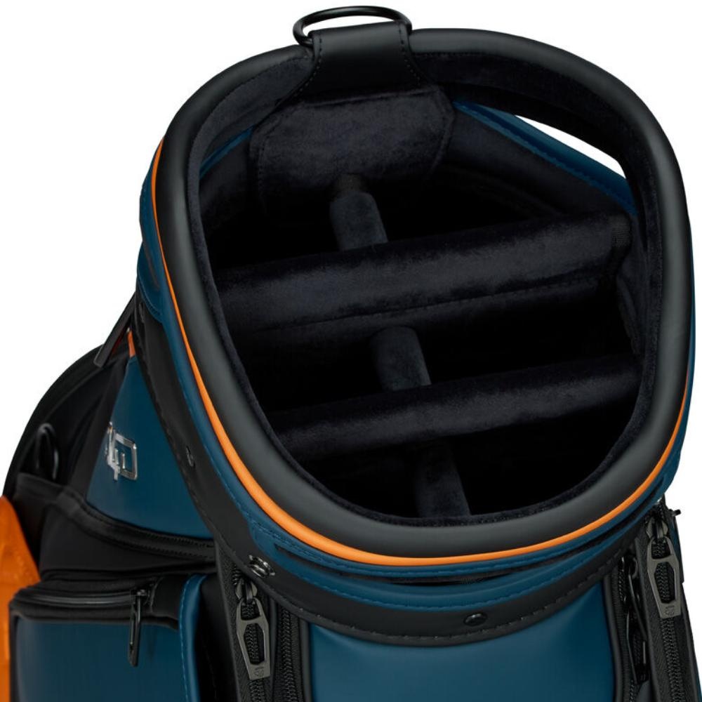 TaylorMade Qi4D Tour Staff Bag 2026