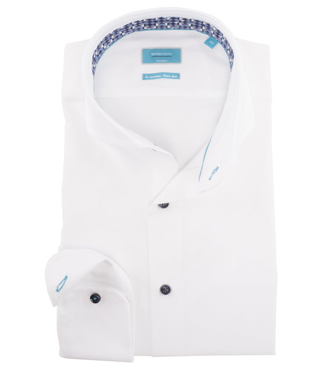 heren overhemd wit 1knoops cut away met donkerblauwe knopen