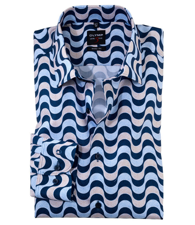 Olymp 2083 14 22  donkerblauw lichtblauw beige grafische golf print 97 procent katoen 3 procent elastan