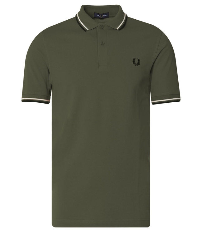 Fred Perry M3600 kleur B57 Fred Perry Twin Tipped polo olijfgroen met donkerblauw Fred Perry logo