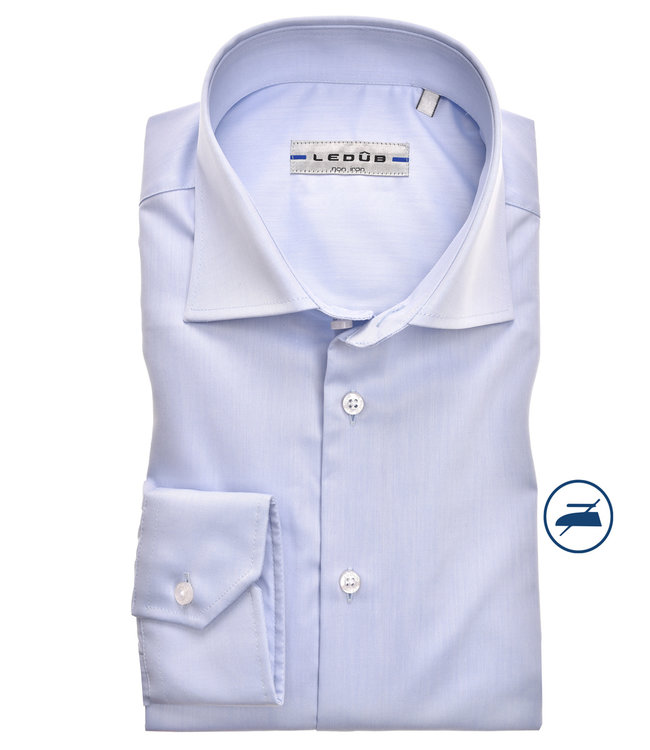 0323518 120 strijkvrij lichtblauw overhemd modern fit zonder borstzak