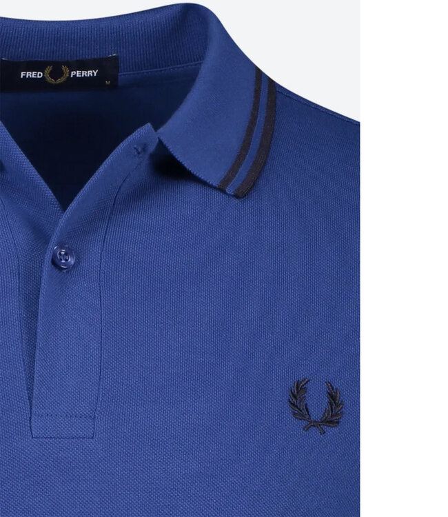 Fred Perry M3636 kleur R31 Fred Perry Twin Tipped polo lange mouw kobaltblauw met donkerblauw logo