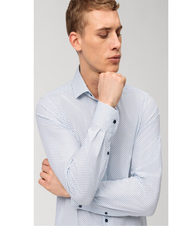 2049 24 11  strijkvrij overhemd lichtblauw donkerblauw print stretch body fit