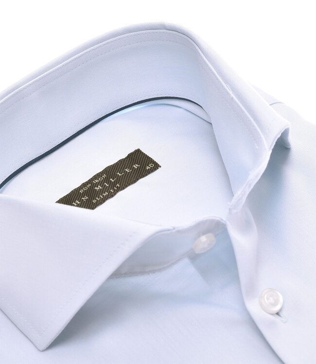 John Miller 5336511 110 lichtblauw heren overhemd strijkvrij katoen cut away