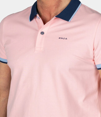 New Zealand Auckland Elian 25CN131 1410 polo roze pastel pink met donkerblauwe boord