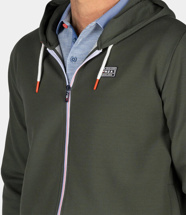 New Zealand Auckland Julian 25BN310 1737 Jungle Green sweat vest donkergroen met capuchon