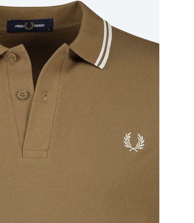 Fred Perry M3600 U90 Twin Tipped polo steen bruin stone met ecru logo