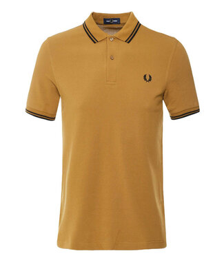 Fred Perry Twin Tipped polo donker caramel met zwart Fred Perry logo