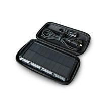 SPB-16 Solar Wireless Power Bank opladning