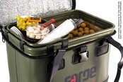 Forge Tackle BORSA PER ESCA ISOLATA IN EVA