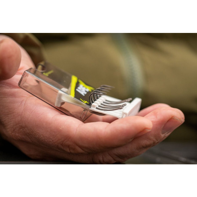 Ape-X Continental 2XX Barbed