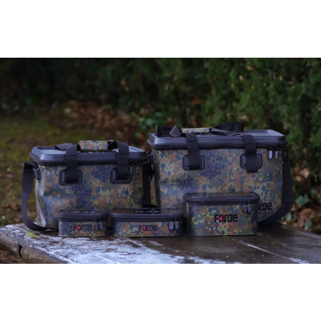 Reserva la bolsa de camuflaje Forge Tackle EVA FTR M