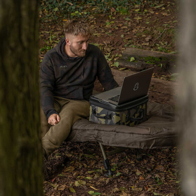 AVID CARP STORMSHIELD PRO TECH PACK STANDARD