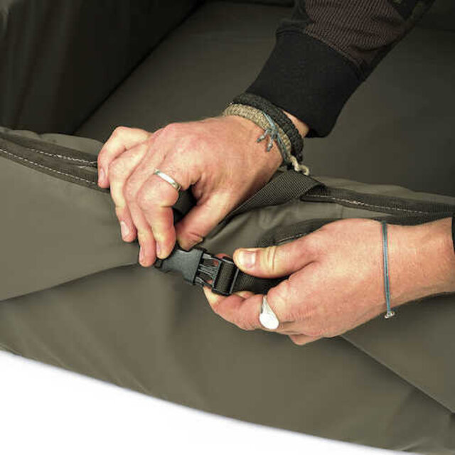 AVID CARP FOLDA CRADLE  XL