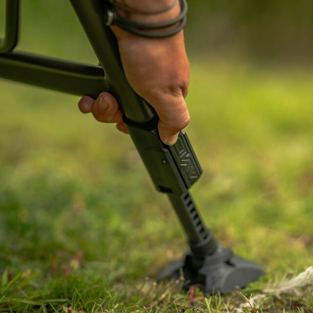 Avid Carp Benchmark Ultra Standard Bett