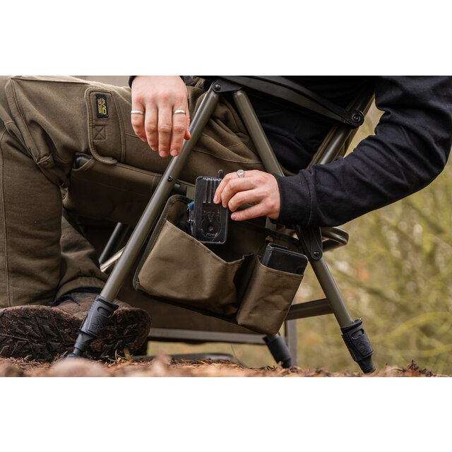 AVID CARP Revolve Armchair