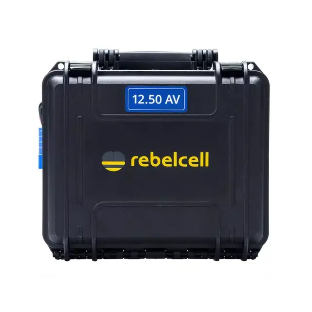 Caja exterior Rebelcell de 12 voltios y 50 Ah