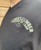 Camiseta negra Monkey Climber x House of Carp 15 años