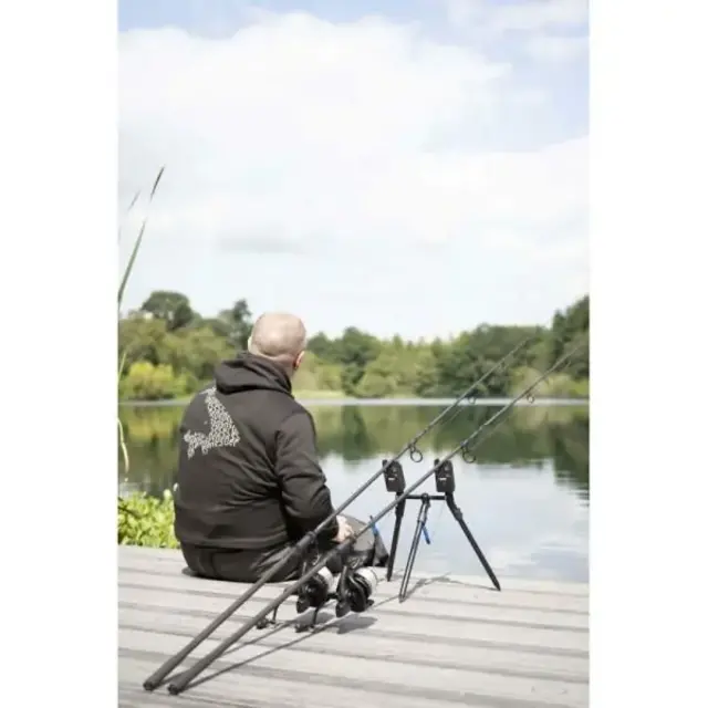 AVID CARP LOK DOWN 3 ROD BUZZ POD 10 ZOLL