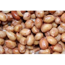 Natural redskin peanuts, fresh and ready-to-use.