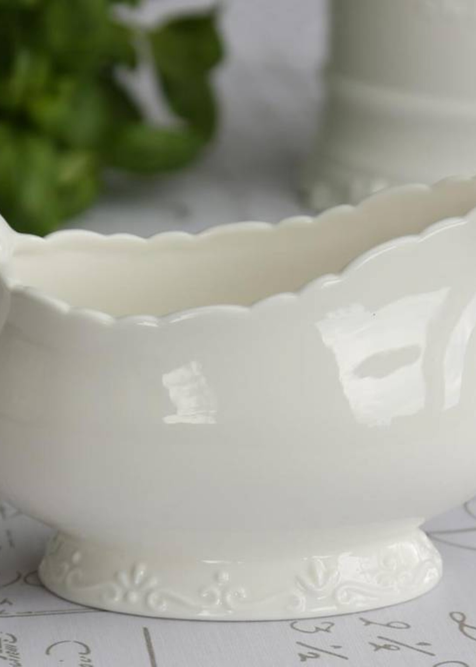 Chic Antique Sauciere Provence - 100% Porzellan Weiss