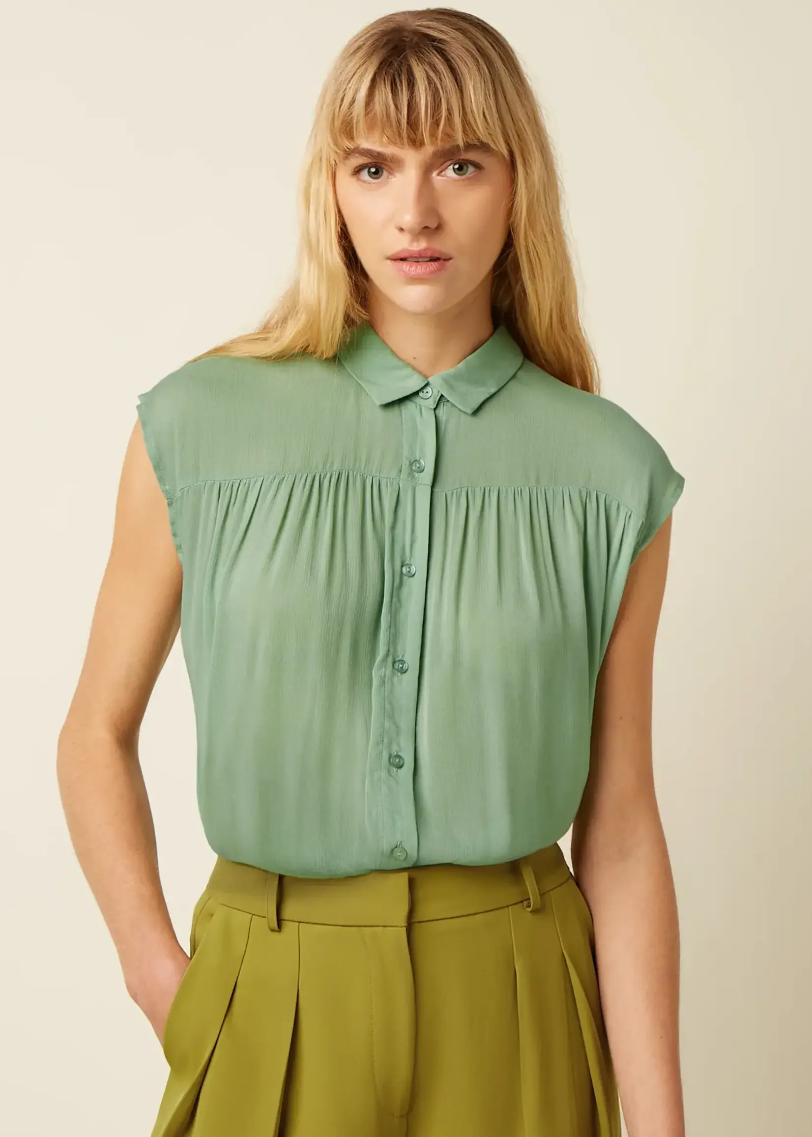 King Louie Amy Blouse Capo - Minty Meadow