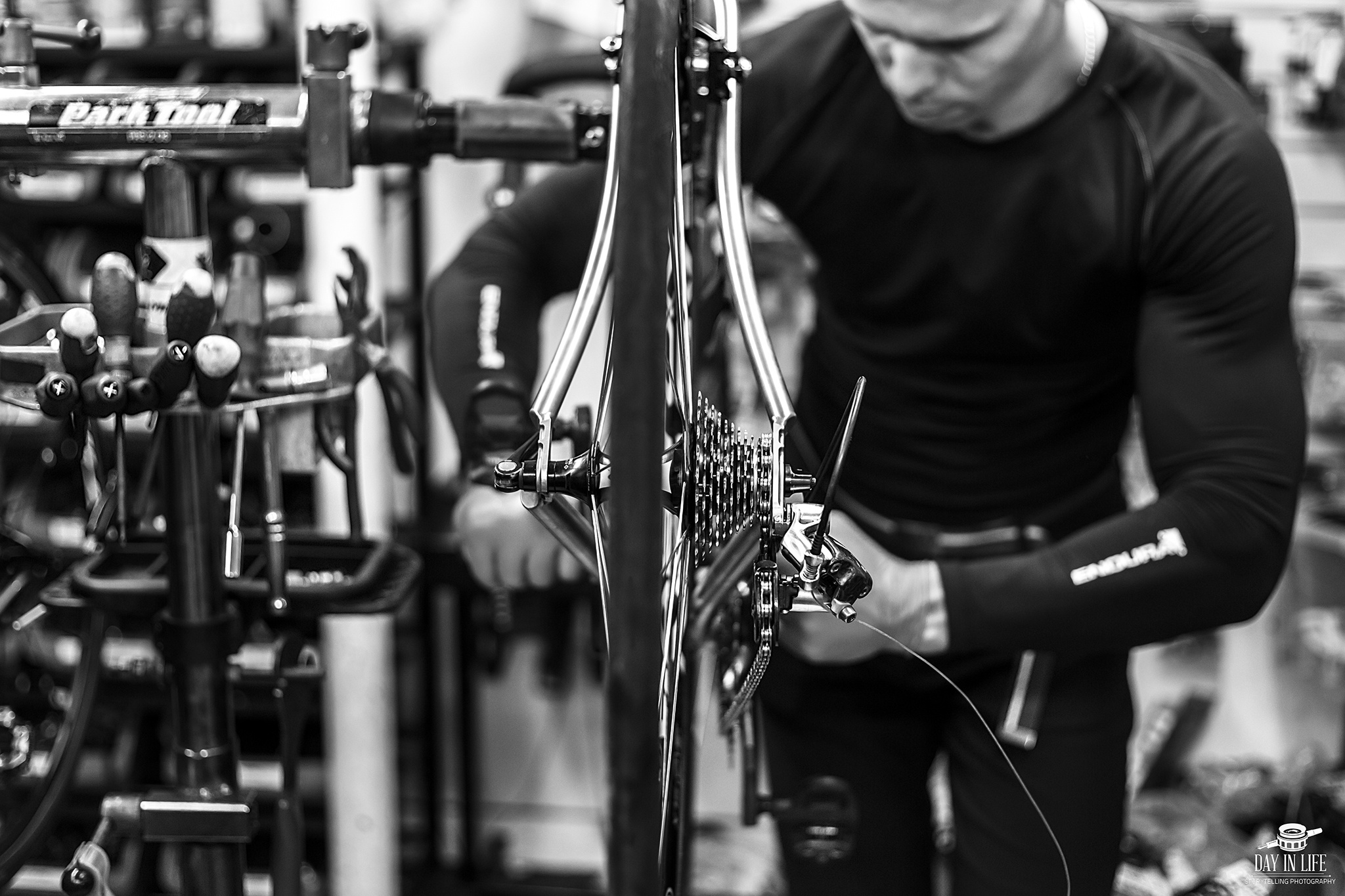 Why Free Service Bike Shops Are a Game-Changer for Cyclists