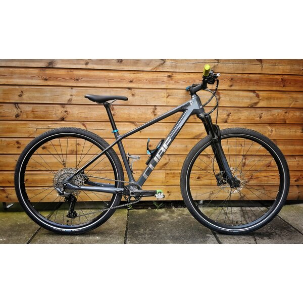 Second Hand Road Bike Cube Reaction Pro Carbon 16.5", Private Sale