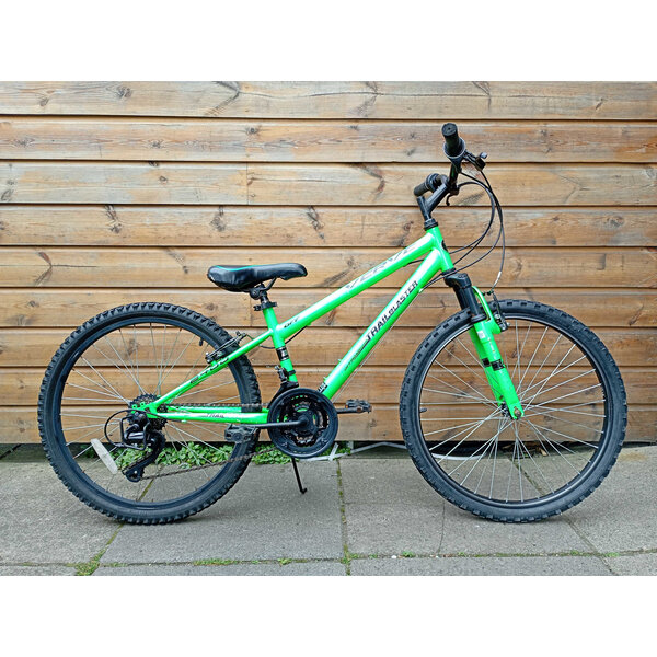 PRIVATE SALE | Second Hand | Verve Trailblaster 24" Kids Mountain Bike Colour Black/Green | PRIVATE SALE