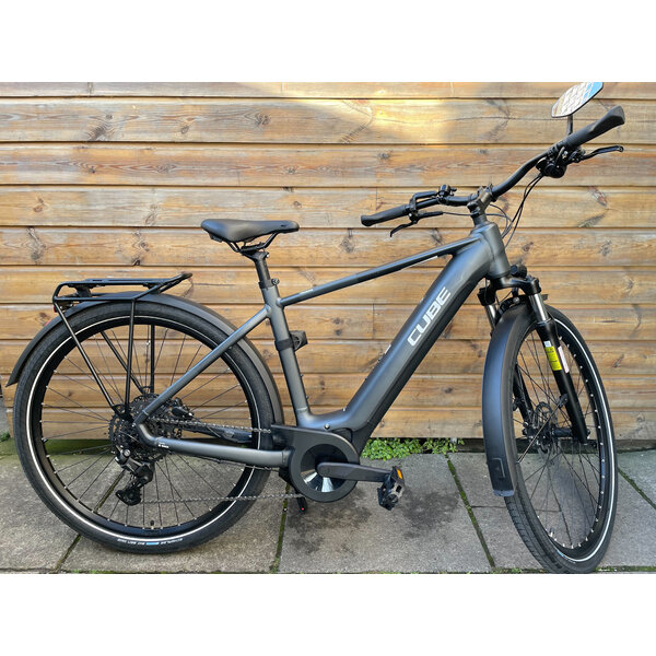 Second Hand Cube Touring Hybrid One 625 Electric Bike Grey/White Medium 54cm (169-181cm), Private Sale
