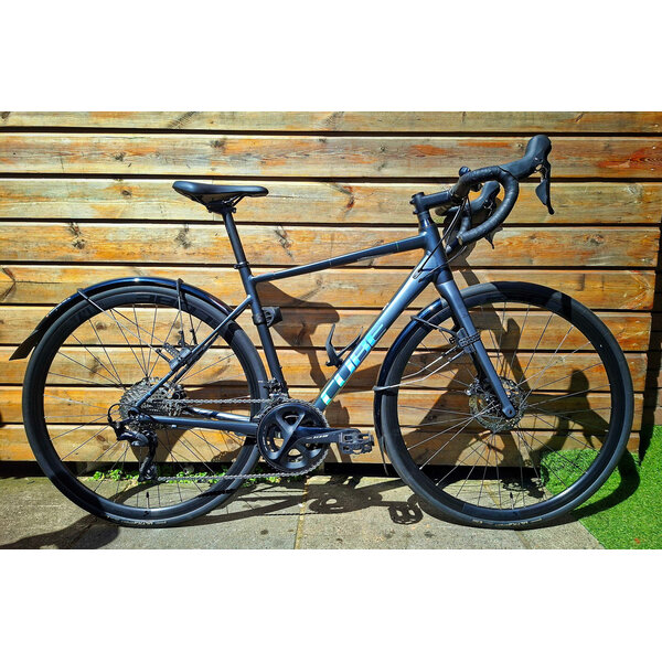 Second Hand Cube Axial WS race Road Bike, Metal Black, Medium 53cm, Private Sale