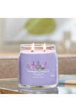 Yankee Candle Lilac Blossoms - Signature Medium Jar